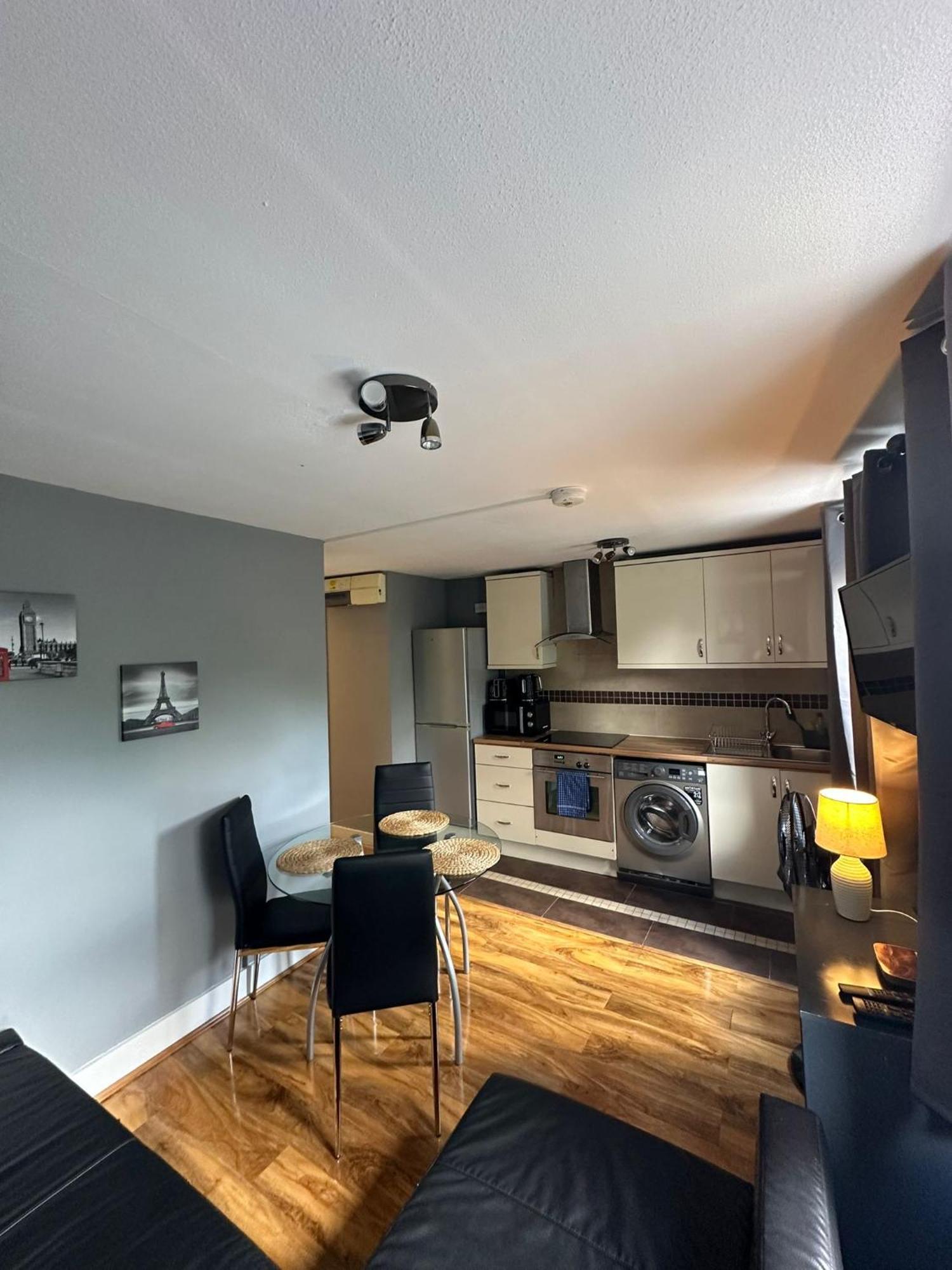 Lovely 2 Bedrooms Apartment London Ngoại thất bức ảnh